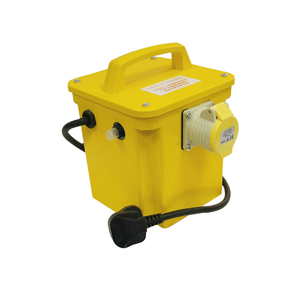 Faithfull Power Plus FPPTRAN15 Transformer 1.5kVA Single Outlet