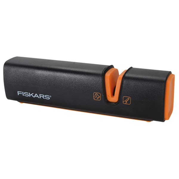 Fiskars 1000601 Xsharp™ Axe & Knife Sharpener