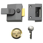 84 Standard Nightlatch 40mm Backset DMG Finish Box