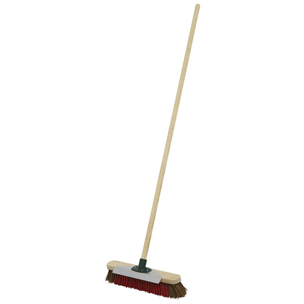 Sealey BM16SC Heavy-Duty Broom with Scraper 16"(405mm) Stiff/Hard ...