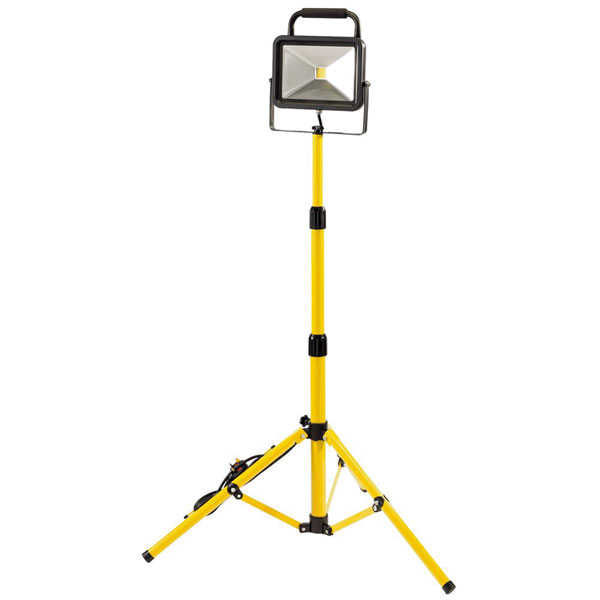  66049 10W 110V COB LED Work Light with Tripod - 700 Lm