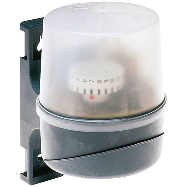 Eberle 056515140003 Twilight Switch AC 240V Industrial 123x90x146mm