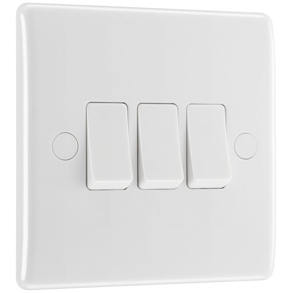 BG 843 White Nexus Moulded Triple Switch, 20A 16AX 2 Way