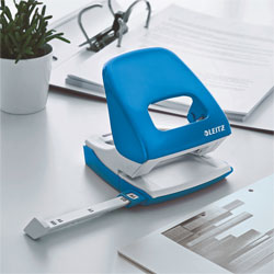 Leitz Hole Punch WOW 5008 Metal 2-hole 30 sheets blue