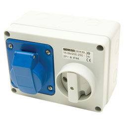 Gewiss GW 66 004 Horizontal Socket Isolating Switch 16A 230V 2 Pole + Earth