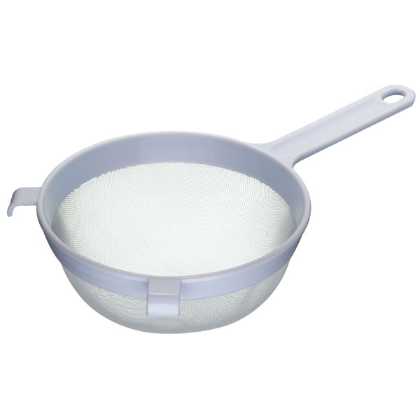 Kitchen Craft KCSTRPL200 Plastic 20cm Sieve | Rapid Online