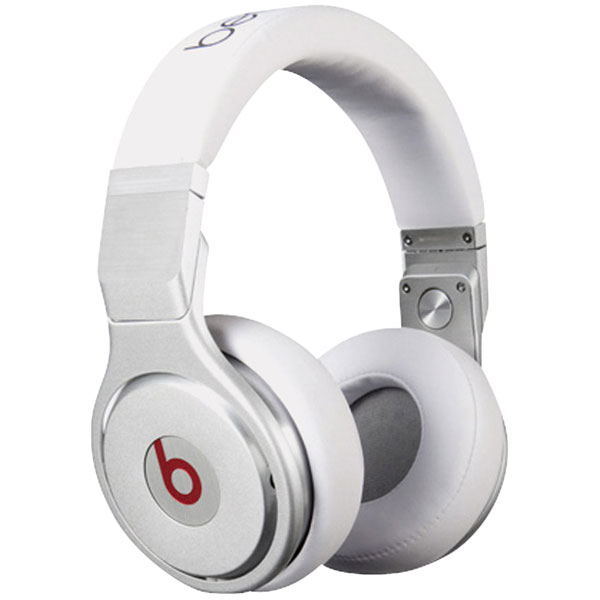 Beats by Dr Dre BT EP ON WHITE