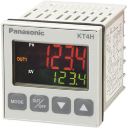 Panasonic AKT4H213100 Temperature Controller 24V DC Current