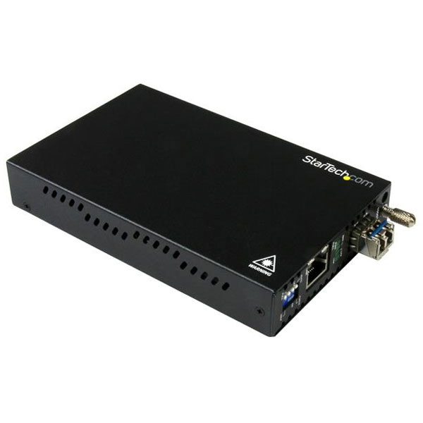 StarTech.com ET91000SM10 Gigabit Ethernet Copper-to-Fiber Media Co...