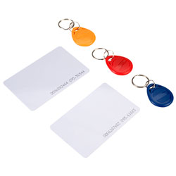 Seeed 110990035 RFID Fob Style Tag x 3 & Card x 2 Combo Pack (125kHz)