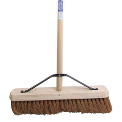 Faithfull FAIBRCOCO18H Broom Soft Coco 450mm (18in) + Handle & Stay