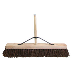 Faithfull FAIBRBAS24H Stiff Bassine Broom 600mm (24in) + Handle & Stay