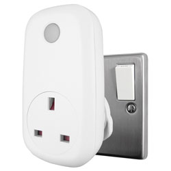 Uni-Com 66774 Wi-Fi Smart Socket