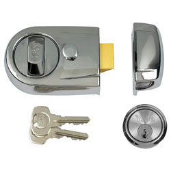 Yale Locks Y3 Nightlatch Modern 60mm Backset Polished Chrome Finish Visi