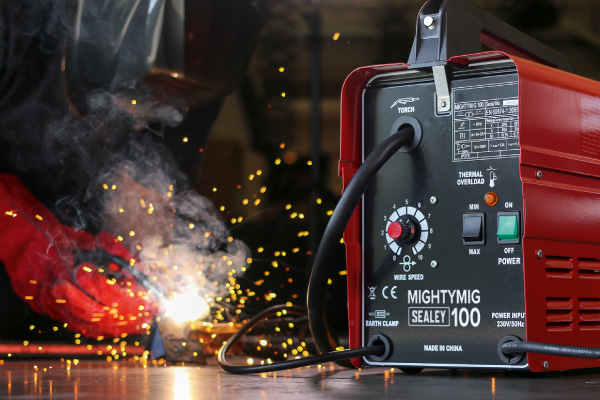 Sealey welder in action
