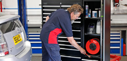 Sealey roller chest in workshop